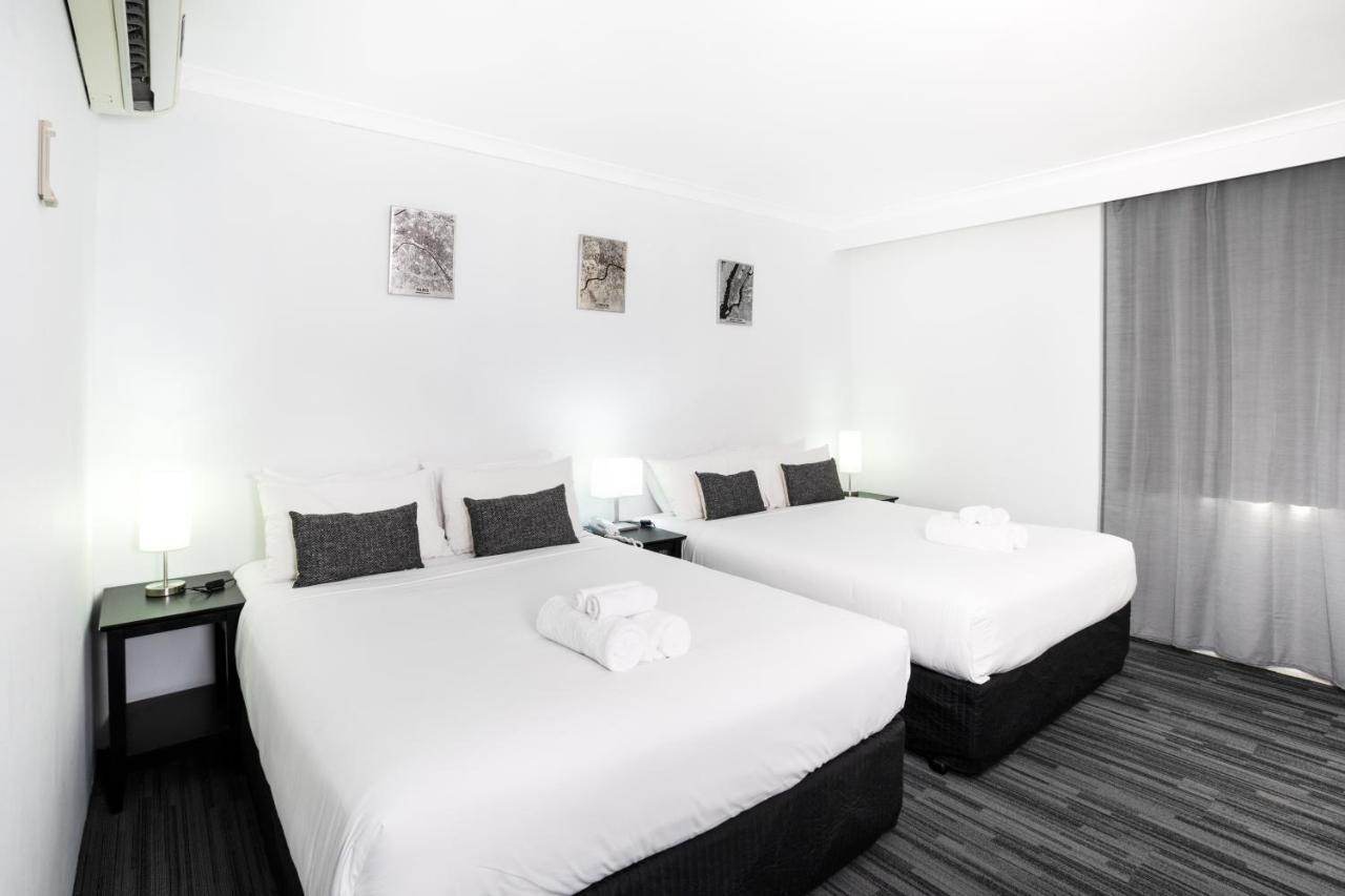 Joondalup City Hotel Perth Exteriör bild