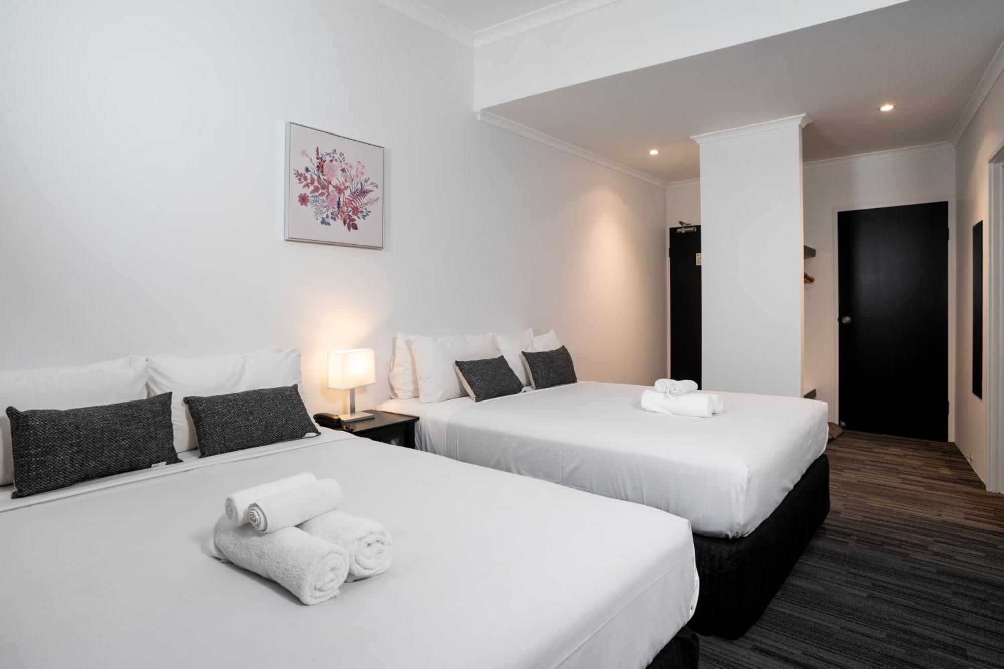 Joondalup City Hotel Perth Exteriör bild