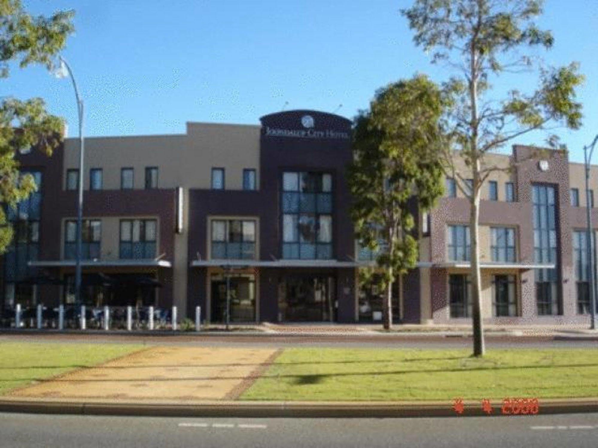 Joondalup City Hotel Perth Exteriör bild